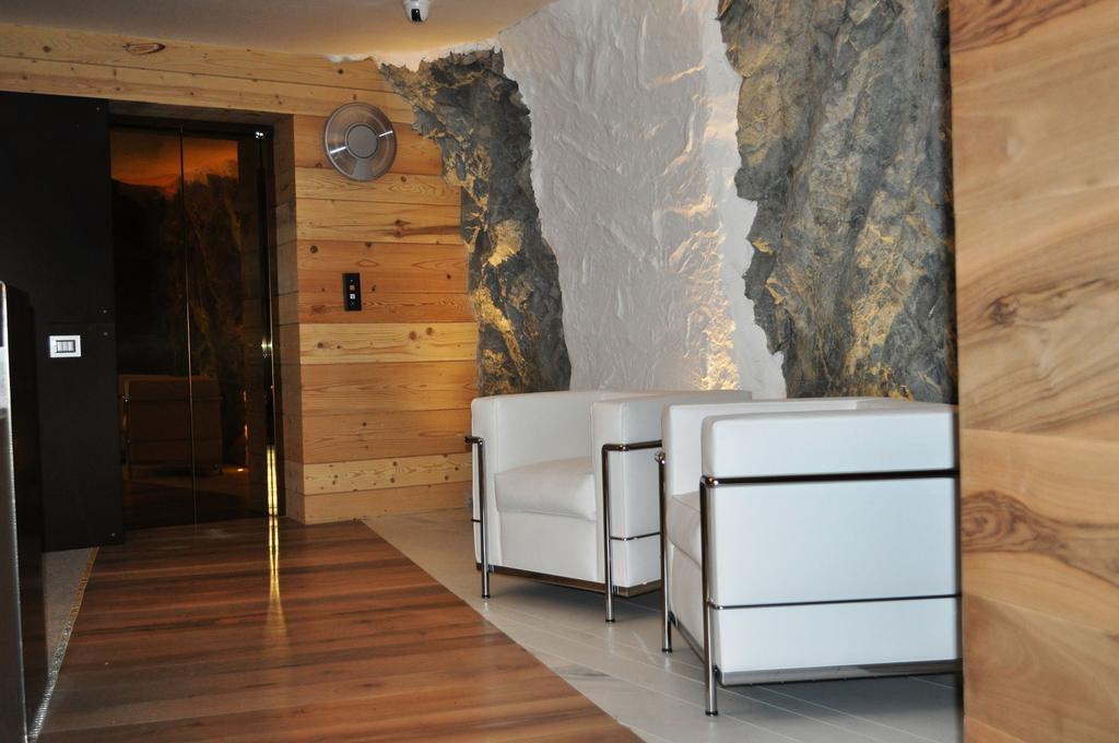 Chalet Laura Lodge Hotel مادونا دي كامبيليو المظهر الخارجي الصورة